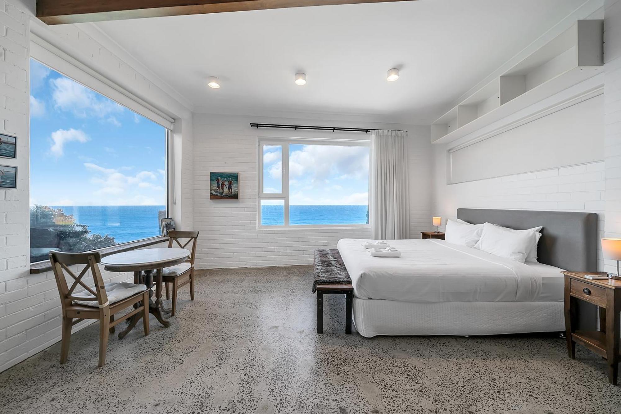 Upscale Cliffside Studio With Ocean Views North Bondi Cité de Cité de Sydney Extérieur photo